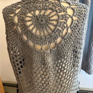 New crochet handmade women's poncho